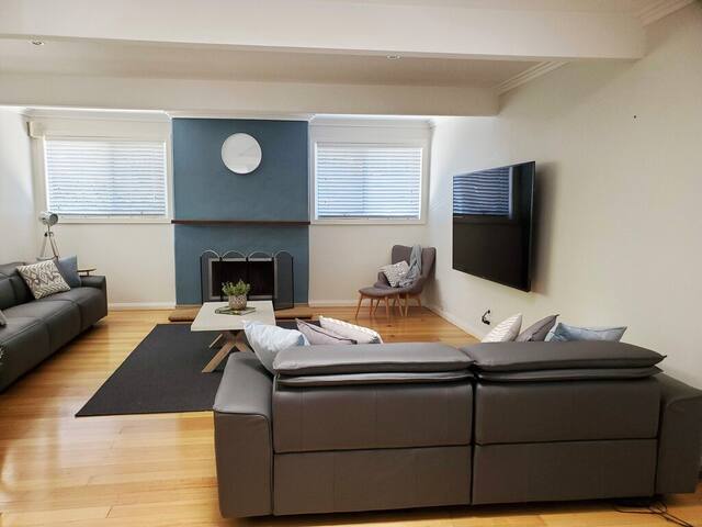 Holiday on the Waterfront. Swim, Kayak, Boat, Fish gallery image 2