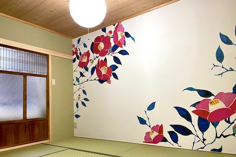 [Guesthouse Tukon] Next to Kitano Tenmangu Shrine.We rent a modern Kyomachiya with a tsubo garden