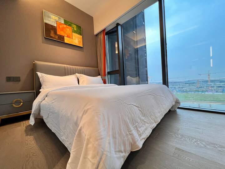 Convention & Exhibition Bay • Deluxe Suite