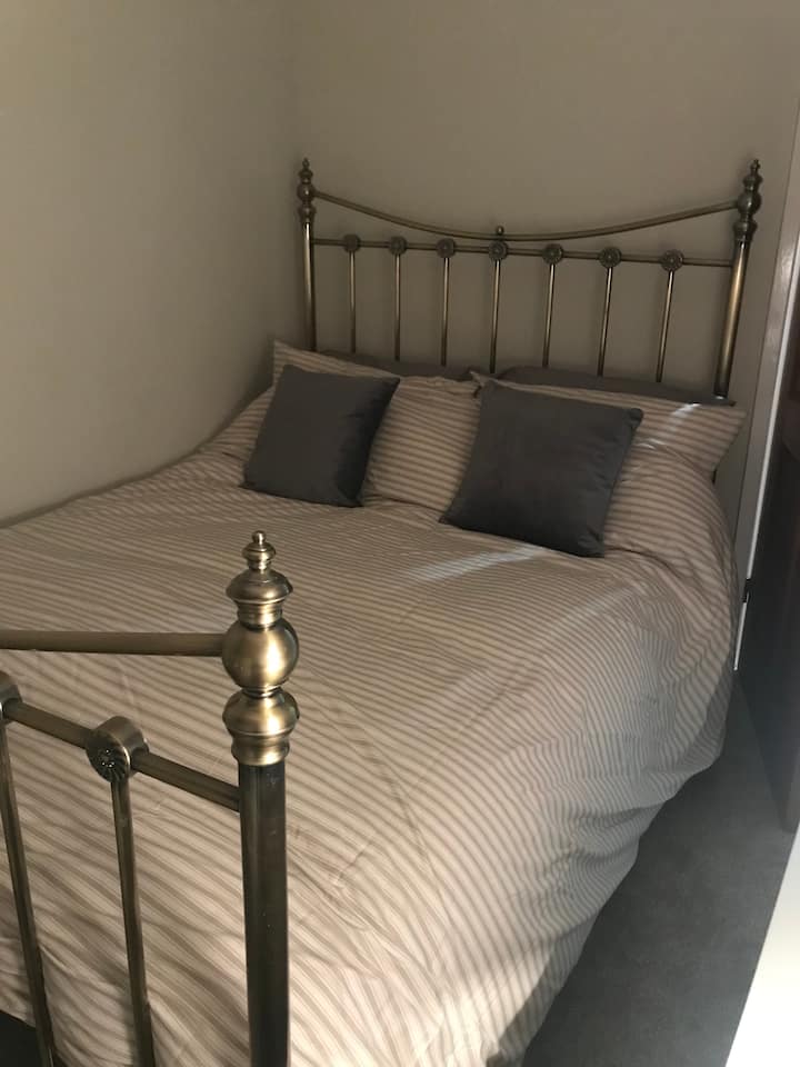 საძინებელი 2