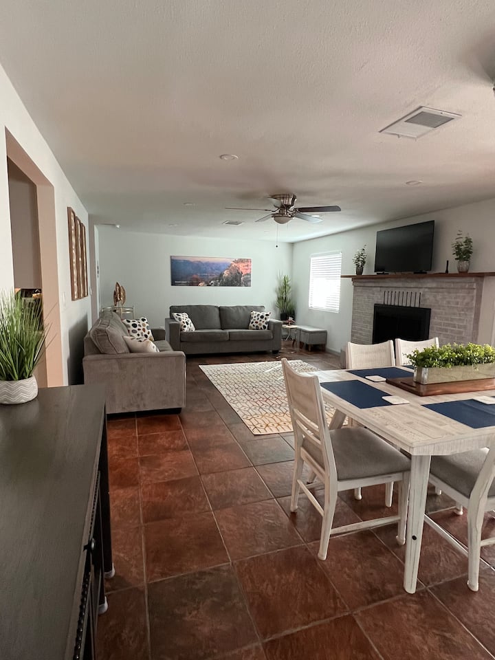 Minutes to Sedona, Jerome, wineries, & restaurants Houses for Rent in