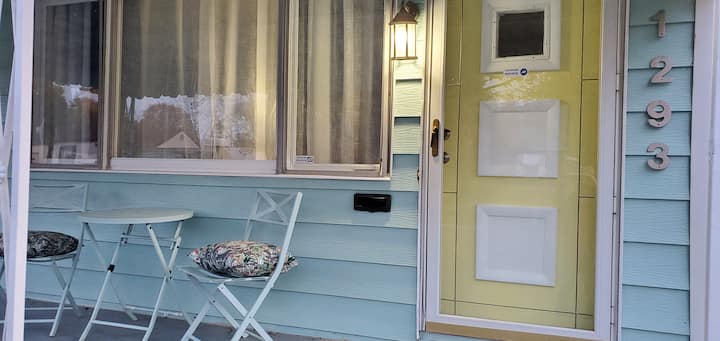 Baby Blue - Quiet Area Near Osu And Clintonville - Columbus, OH