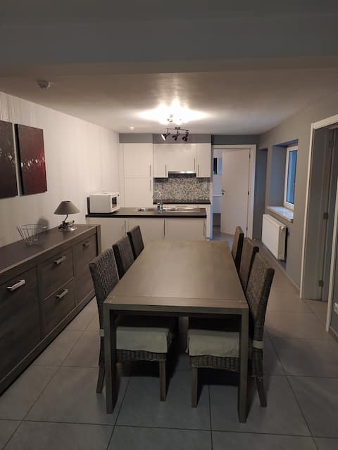 Nice flat / free parking + internet