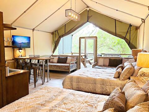Son's Rio Cibolo Waterfront Cabin #11