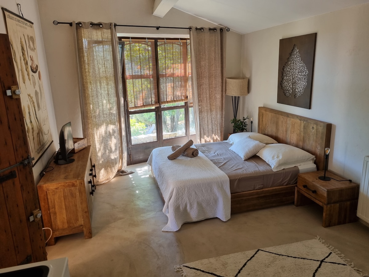 Baldachýn na workshope