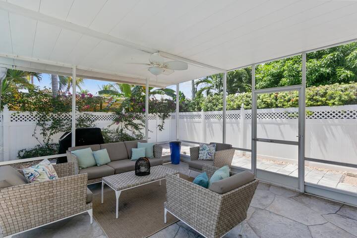 Coastal Style Pool House near the Beach gallery image 5