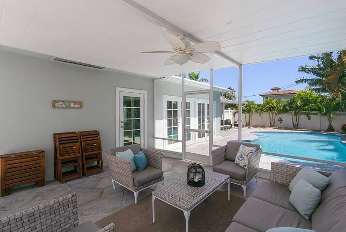 Coastal Style Pool House near the Beach gallery image 4