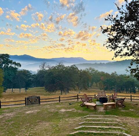 Starview Ranch: 3 homes on 50 beautiful acres