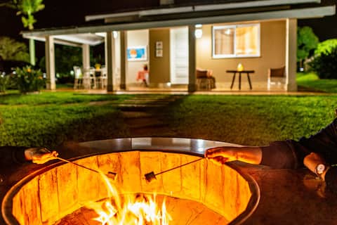 House with incredible VIEWS and LAKE in Bragança Paulista