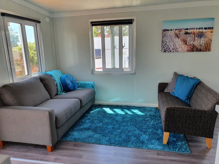 Lovely Light Sunny Unit For Couple Or Small Family - 리치먼드