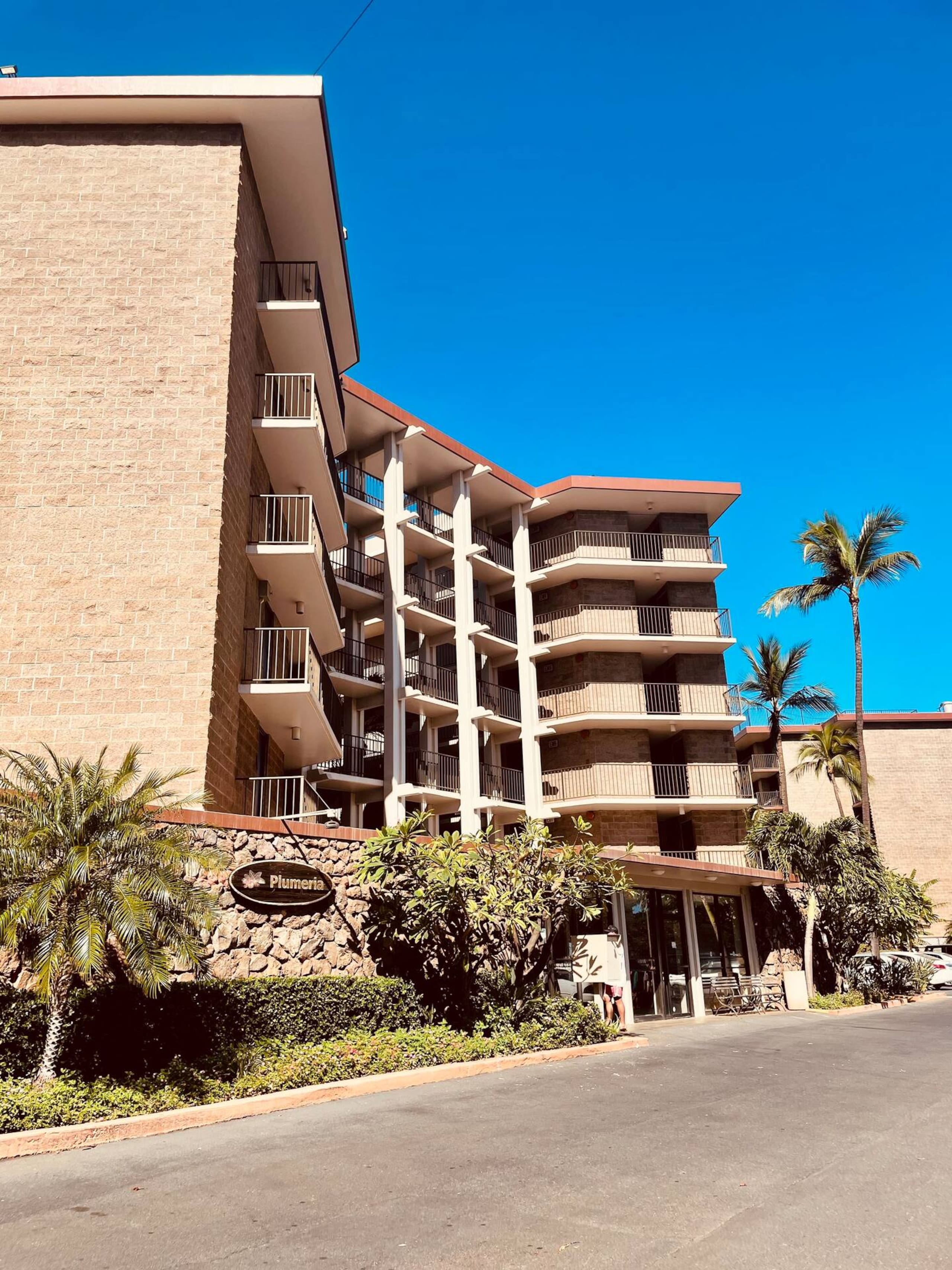 Condo in Kihei · ★4.93 · 1 bedroom · 2 beds · 1 bath - Image 32