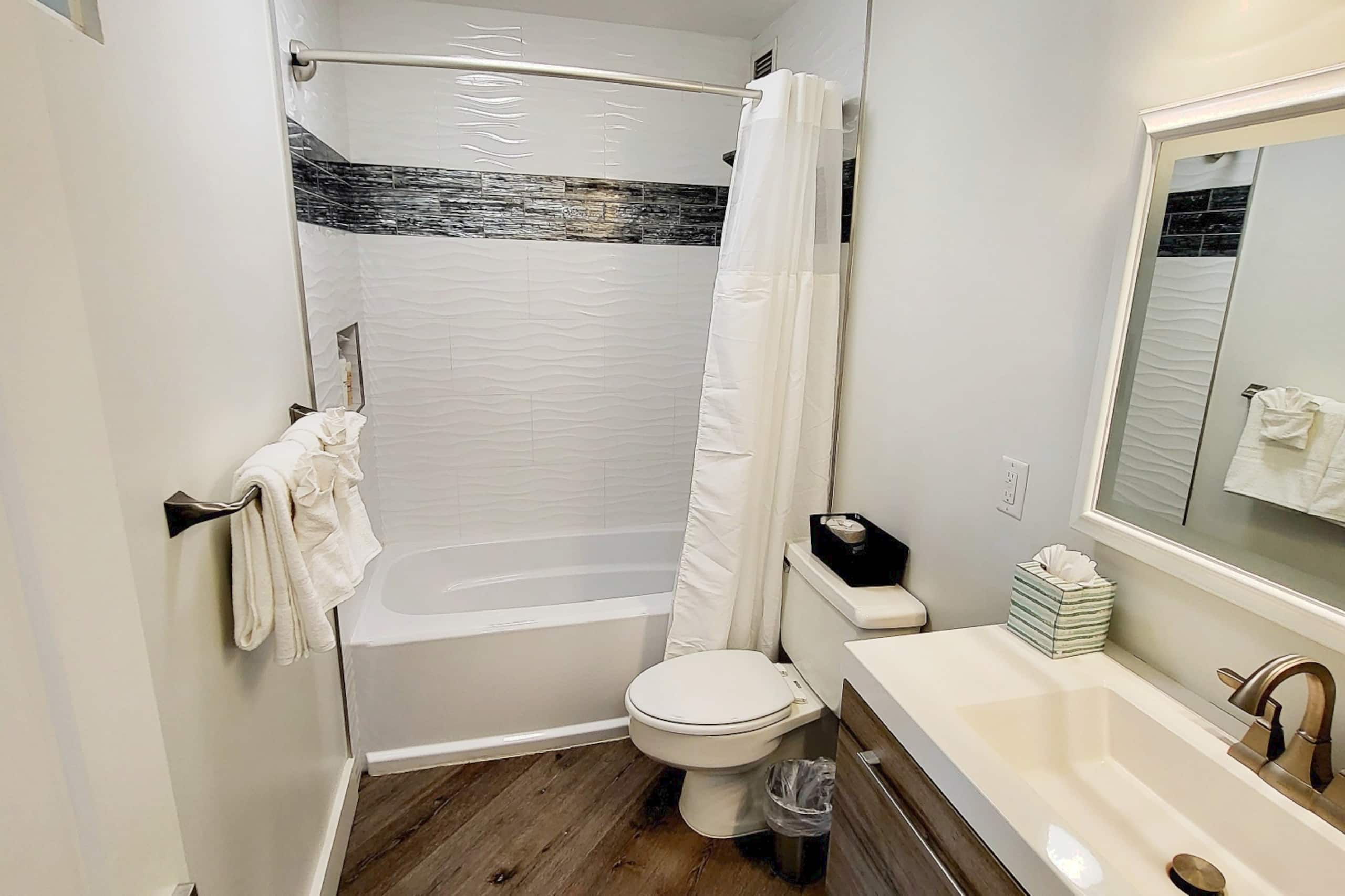 Condo in Kihei · ★4.93 · 1 bedroom · 2 beds · 1 bath - Image 23