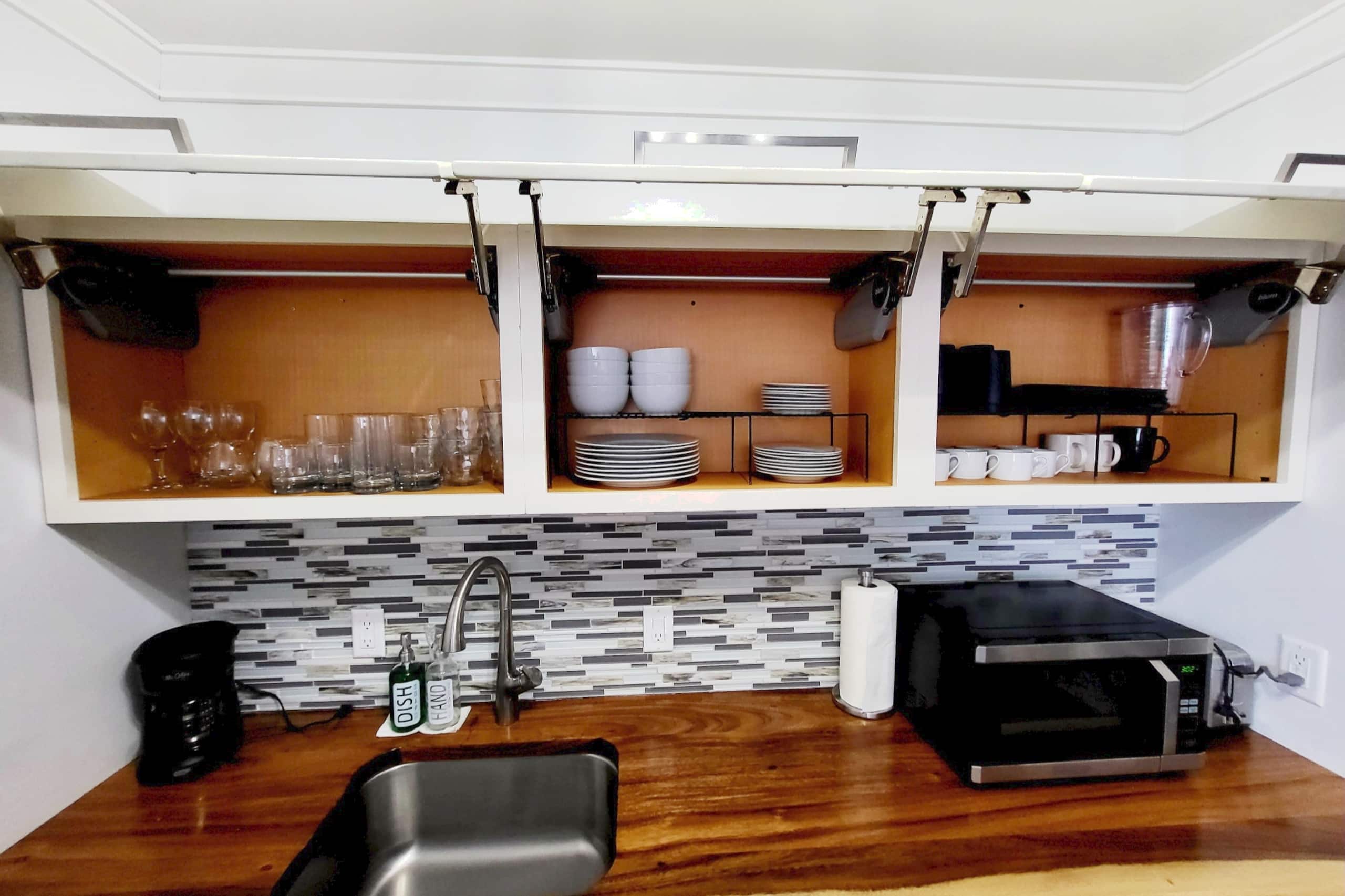 Condo in Kihei · ★4.93 · 1 bedroom · 2 beds · 1 bath - Image 11