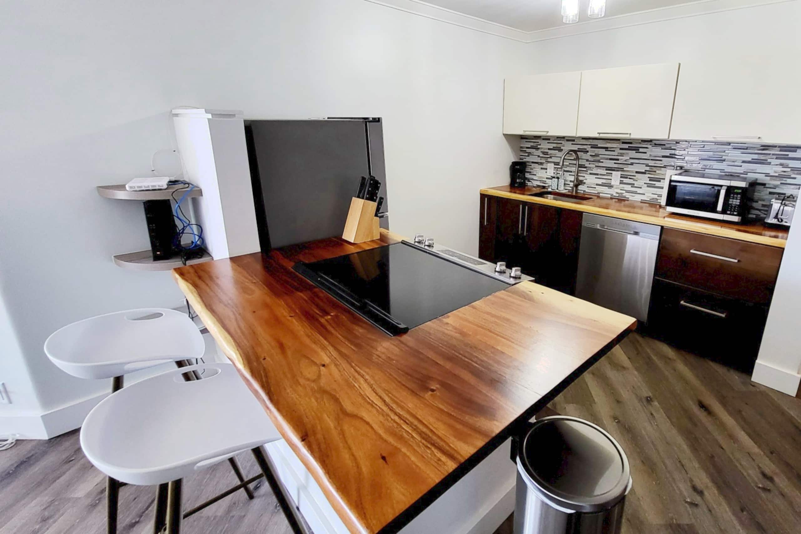 Condo in Kihei · ★4.93 · 1 bedroom · 2 beds · 1 bath - Image 6