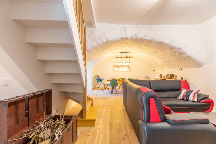Gîte D' Exception Avec Sauna Et Jacuzzi ! - Puy-de-Dôme