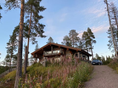 Rural Log Cabin & Sauna, next to 2 beautiful lakes