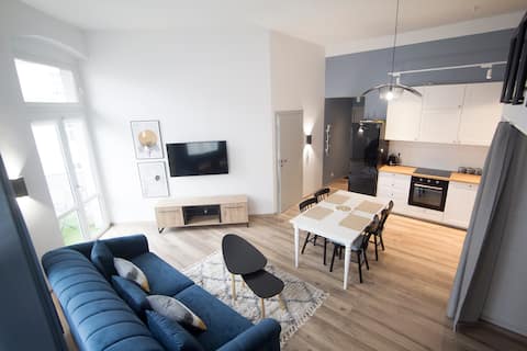 Top Airbnb: Panoramic Terrace, Family-Friendly, 1min to Square in Gliwice
