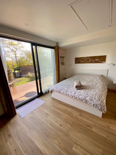 Nice cocoon at the foot of the volcanoes (jacuzzi option)