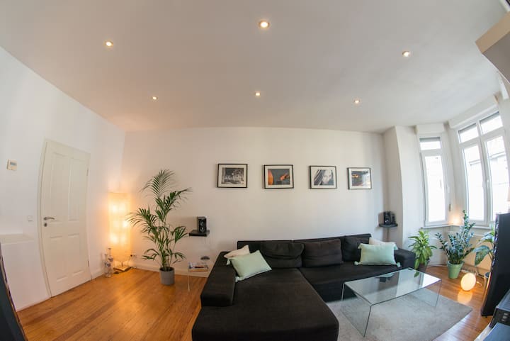 Gesamte Unterkunft Mit Balkon - Sarrebruck