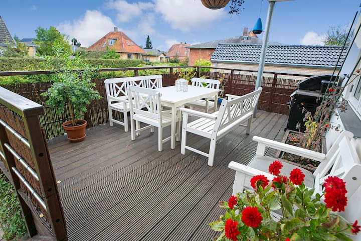 Vidunderligt hus på 173 m2 og 86 m2 kælder gallery image 4