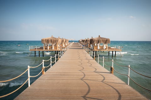 Modern apartment near the beach