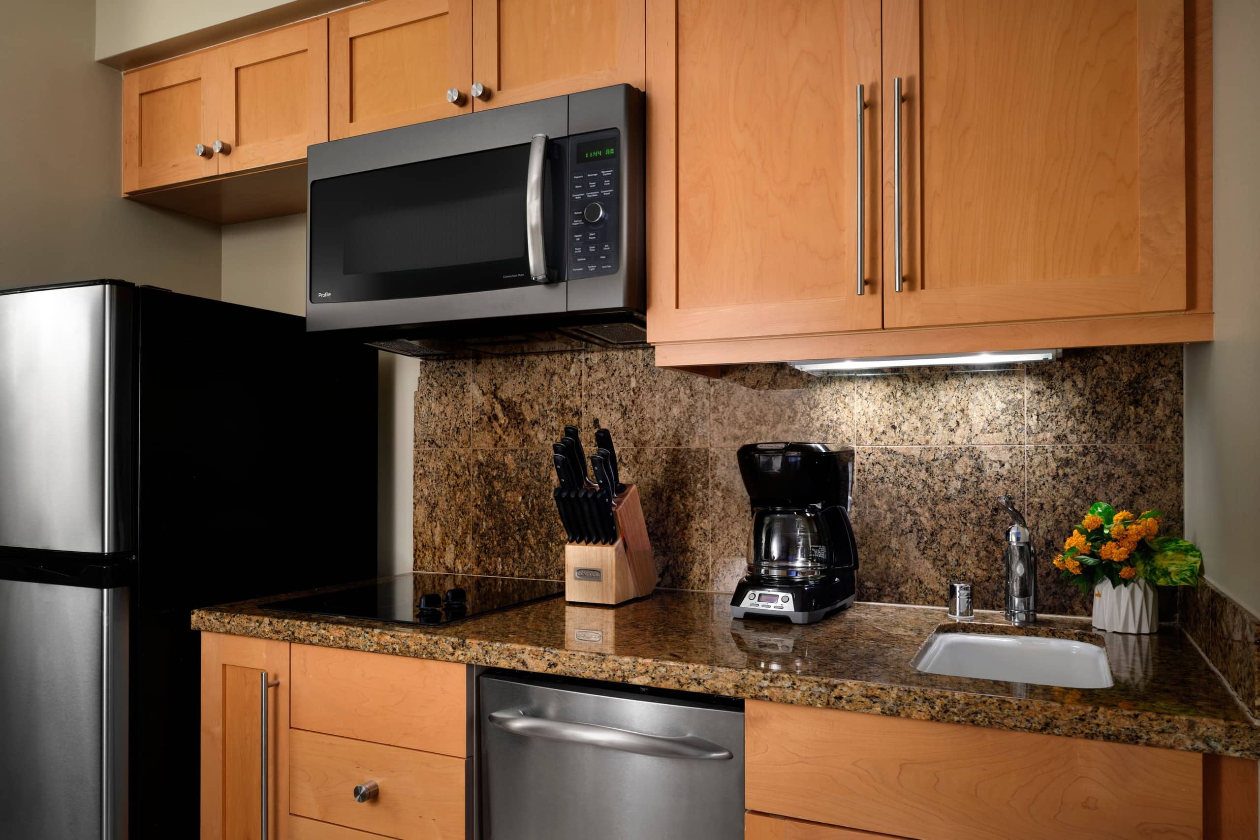 Condo in Lahaina · ★5.0 · Studio · 2 beds · 1 bath - Image 35
