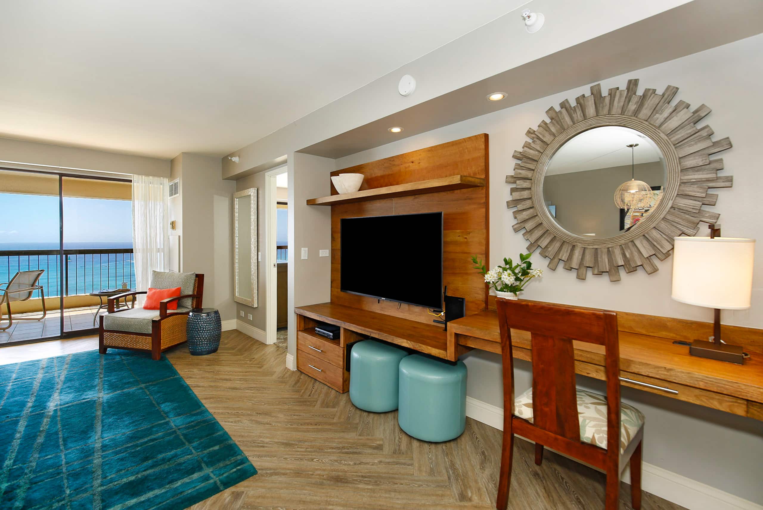 Condo in Honolulu · ★4.87 · 2 bedrooms · 4 beds · 2 private baths - Image 2