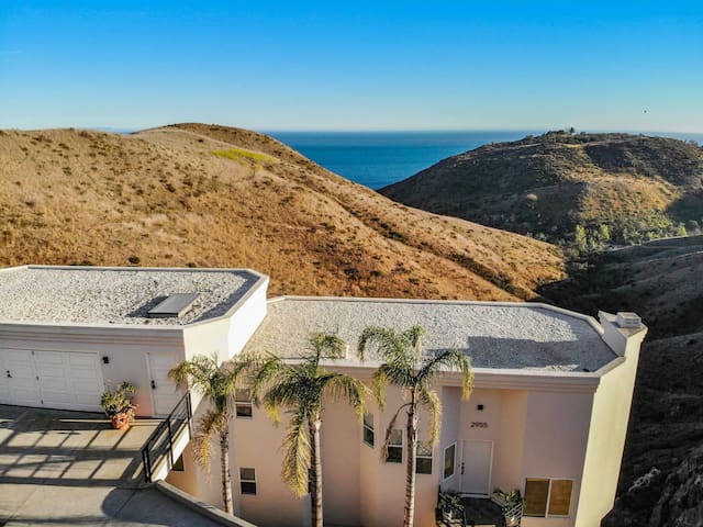 Breathtaking Malibu Ocean View Sanctuary gallery image 2