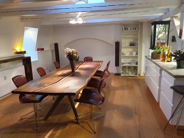 Large apartment with roof-terrace gallery image 3