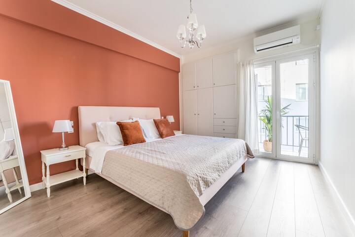 Spacious 3BR Home near Acropolis Museum gallery image 3