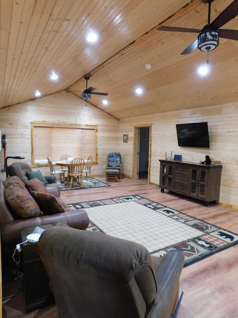 Bear Den at Story Brooke Lodge. Cabin getaway.