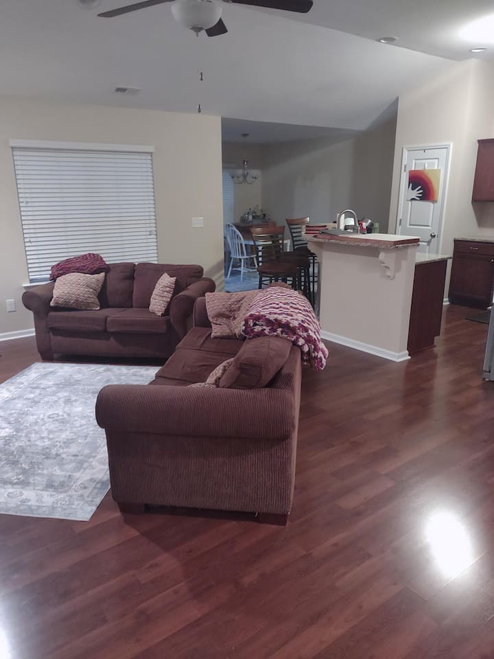 Ecu Health/ecu, Spacious Master, Garage Parking! - Greenville, NC