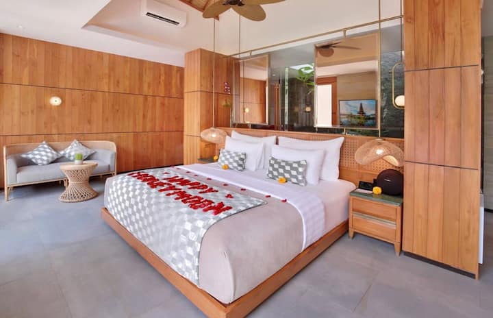 Modern Romantic Private Villa Breakfast Seminyak