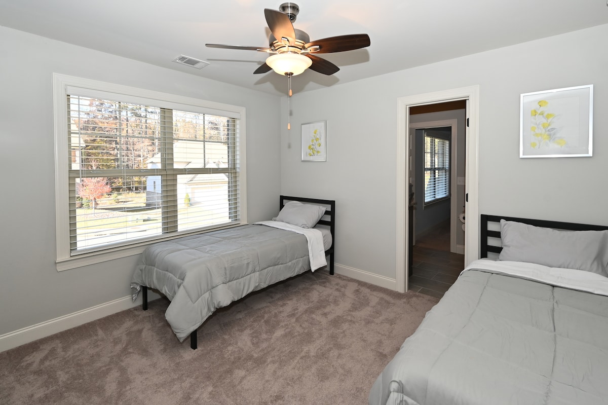 Relaxing 5-bed retreat!