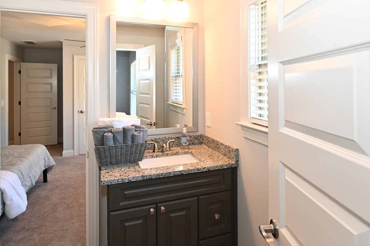 Relaxing 5-bed retreat!