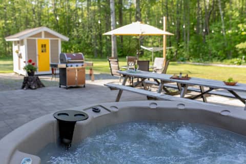 Hot Tub | Fire Pit | Games Room | PS4 | 5 Acres