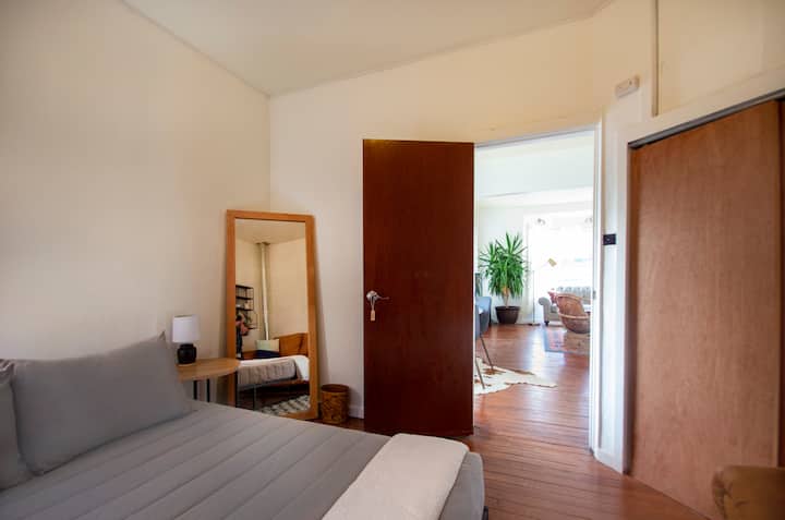 Спална соба на главниот кат.