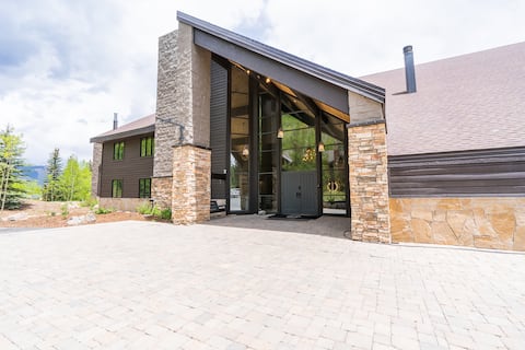 Group Lodge | Sleeps 42 | Kitchen + Hot Tub