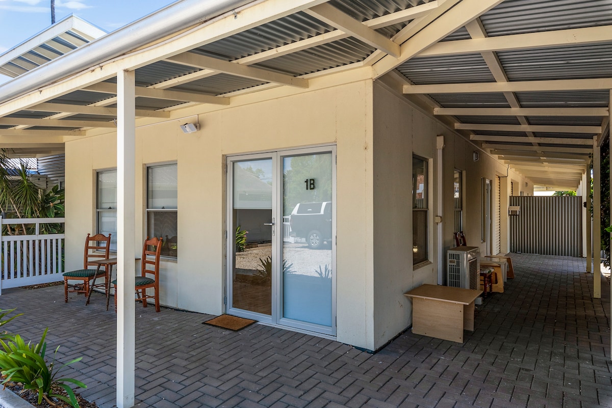 Spacious & Modern Studio in the Heart of Gawler