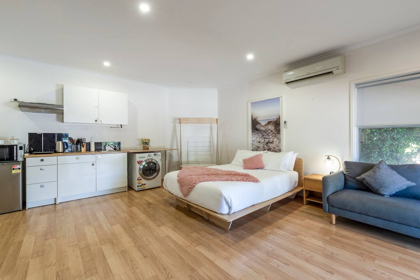 Spacious & Modern Studio in the Heart of Gawler