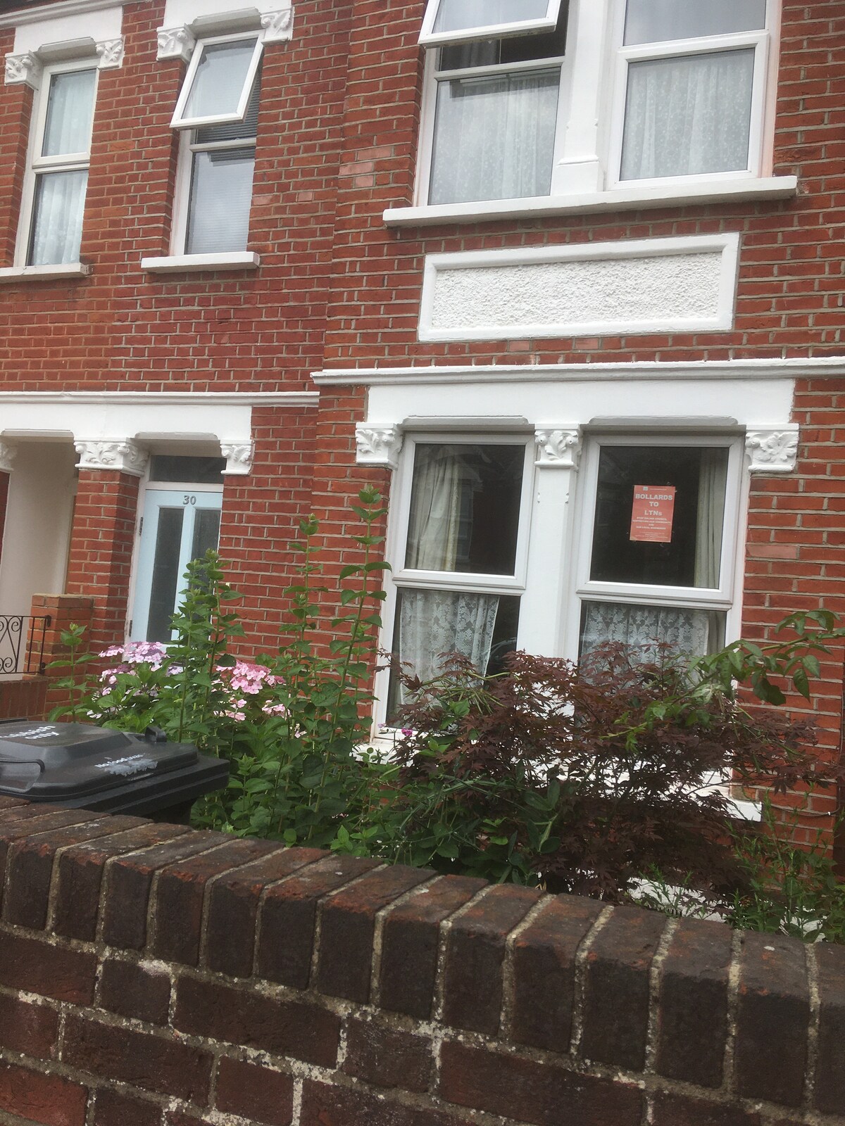 Ealing Vacation Rentals \u0026 Homes 