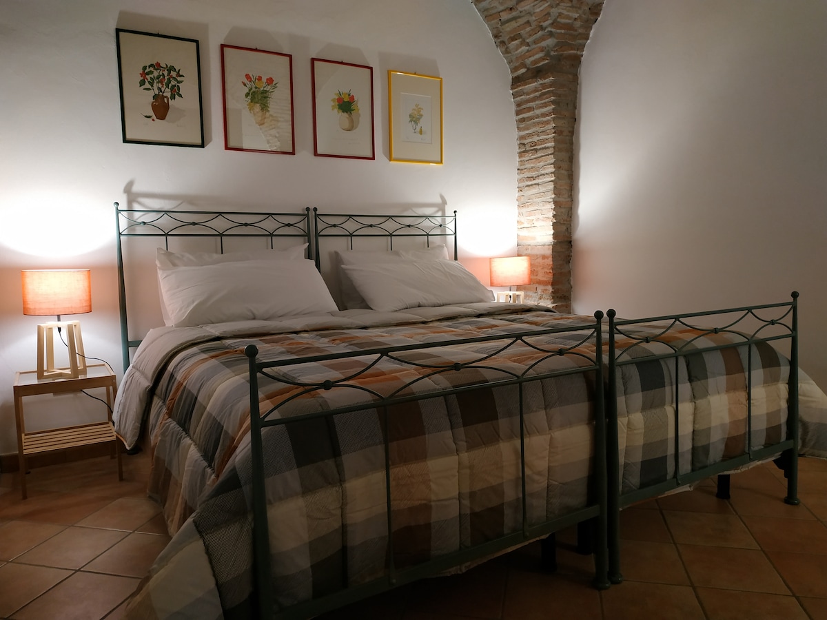 საძინებელი 1