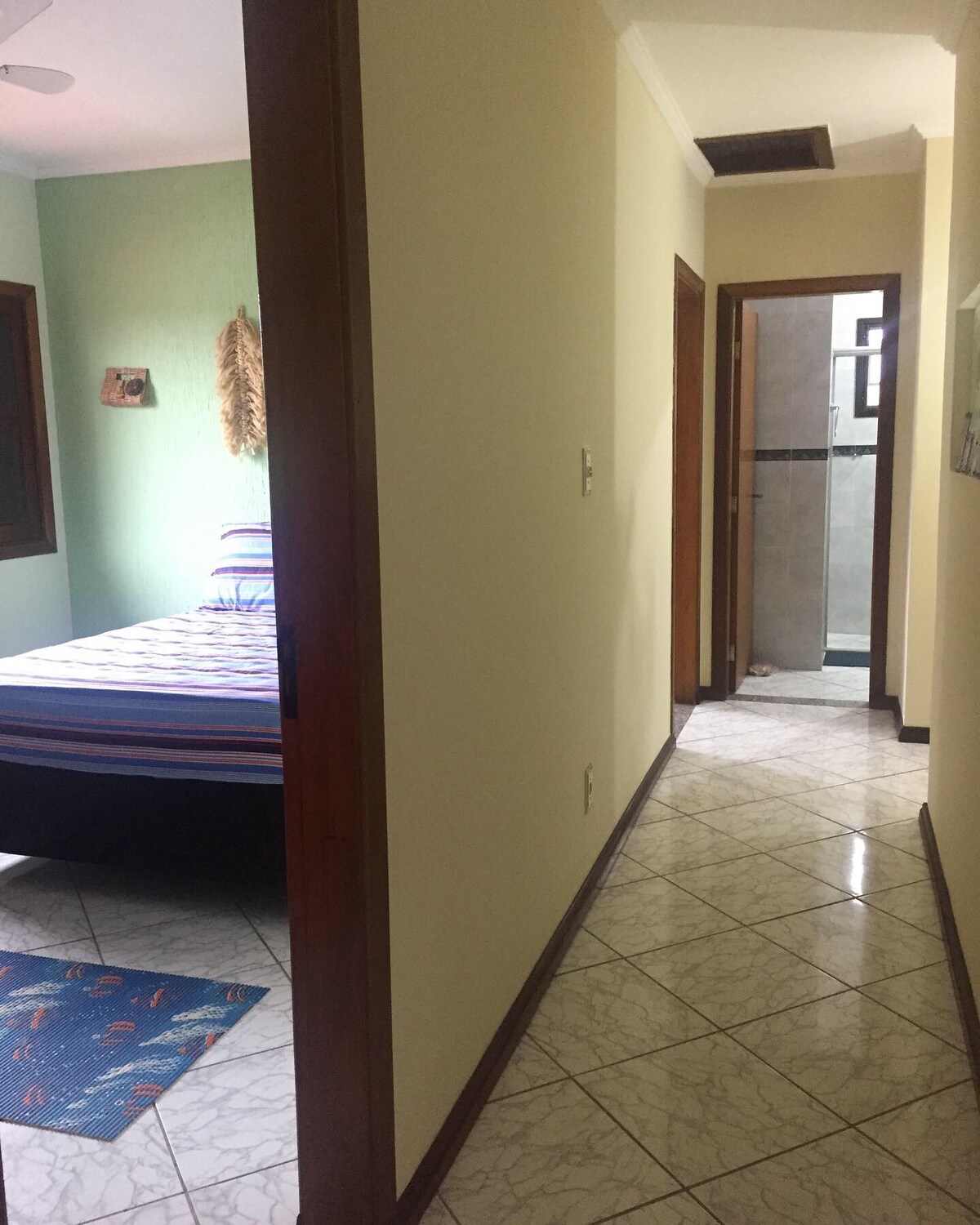 גישה למסדרון לחדרים העליונים וחדר הרחצה. הכל מאוד ברור ונוח