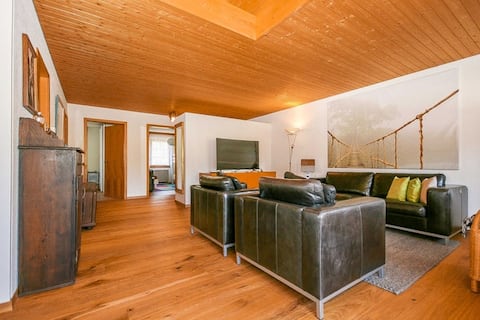 Holiday apartment with style in the heart of Switzerland