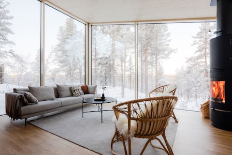 Line - Modern, new wooden villa on the edge of the wilderness