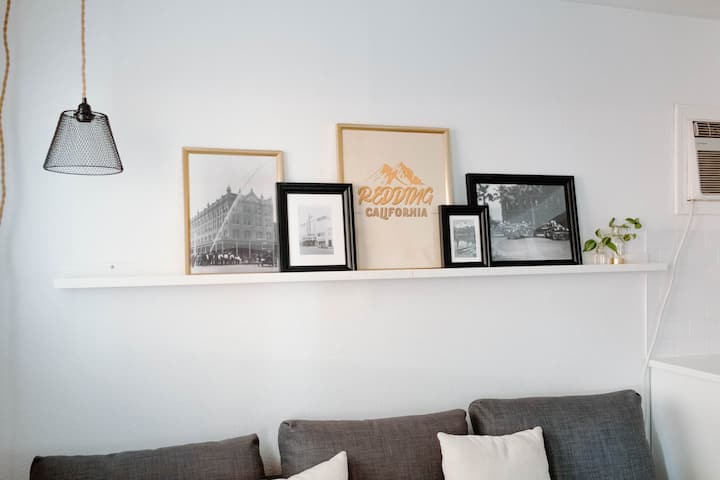 Newly Modern Guest Suite W/ Cozy Outdoor Lounge - Redding, CA
