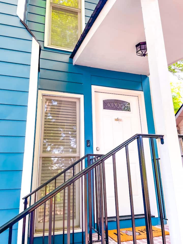 Renovated 2br/1.5ba Townhome near the Beltline Townhouses for Rent in