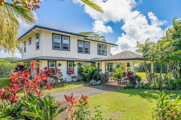 Ho’oko’ana Maui Farm Stay. On Staycation TV