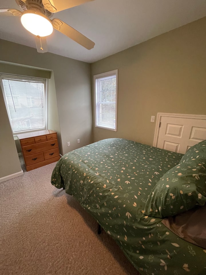 Upstairs Bedroom 2 - Full Bed, closet, dresser and nightstand
