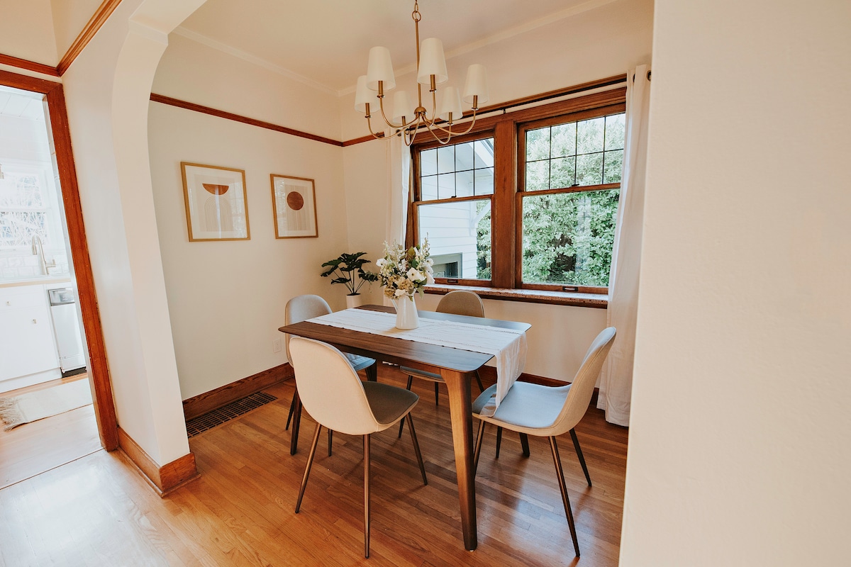Cozy Craftsman